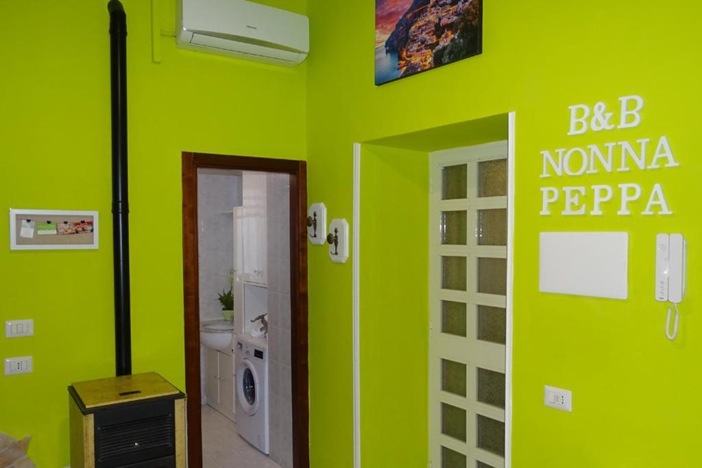 サンタニェッロ Nonna Peppa - Sorrento Bed & Breakfast エクステリア 写真